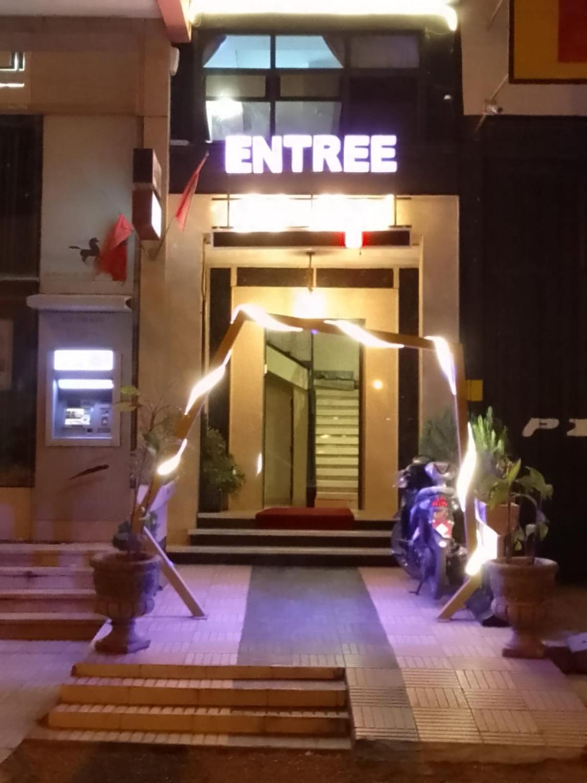 Hotel La Coline 贝尼迈拉勒 外观 照片